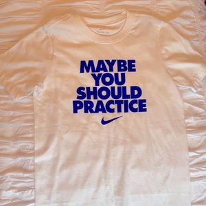 Nike Boys T-Shirt (Medium)